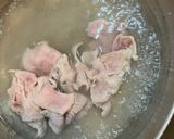 レタスと豚肉の味噌汁🥬作り方1写真