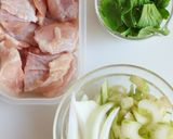 簡単♡鶏肉とセロリの甘酢ケチャップ炒め作り方2写真