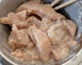 胸肉で激ウマ！ガーリック醤油チキン作り方2写真