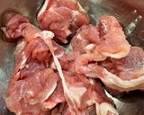 簡単！塩レモン香る豚肉と豆苗のあったかスープ作り方2写真