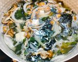 なめこと豆腐の玉ねぎわかめの味噌汁作り方8写真
