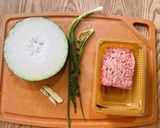 トウガンと肉団子のスープ作り方1写真
