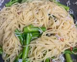 ガツンと！しらすと菜の花のペペロンチーノ作り方7写真