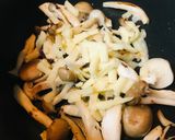 炒めし●チーズきのこライス作り方1写真