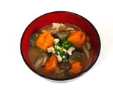 ナスとカボチャで♪ゴロゴロ夏野菜の豚汁作り方6写真