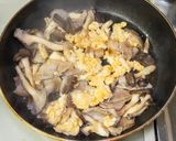 平茸と豚肉と卵の炒めもの作り方8写真