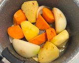 優しい味♡野菜の皮の出汁で煮込んだポトフ作り方3写真