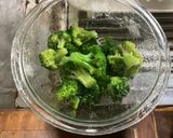 冷凍ブロッコリーとツナと卵のサラダ作り方1写真