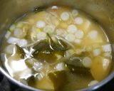 簡単！味付けもやしのお味噌汁　ゴマ風味作り方2写真