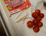 プチトマトのベーコン巻き作り方1写真