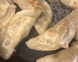 菜の花入り半分折るだけの　　　春餃子作り方4写真