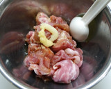 簡単！豚肉とほうれん草のバター醤油炒め作り方1写真