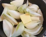 新玉ねぎのオニオングラタンスープ作り方1写真