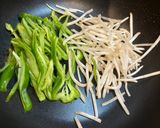 ピーマンともやしの塩焼きそば🫑作り方4写真
