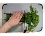 あっさり塩味♪鶏皮にらたま★動画あり★作り方1写真
