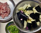 なすと豚肉の甘辛ガーリック炒め♪作り方1写真