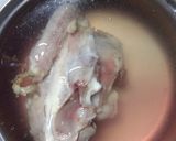 鶏がらスープ：じっくり煮込んで本格的！作り方6写真