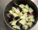 麻婆豆腐の素で煮るだけ!茄子だけ麻婆茄子作り方1写真