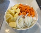 市販のルーでも本格的！夏野菜カレーライス作り方1写真