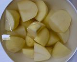 じゃがいもホクホク★味噌風味の肉じゃが作り方1写真