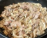 ご飯が進む！豚ときのこの黒酢辛子ソース作り方6写真
