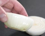 【砂糖不使用】甘々！新玉ねぎのレンジ蒸し作り方3写真