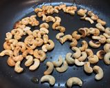 苦味ゼロ！子供喜ぶ鶏とカシューナッツ甘辛炒め作り方3写真