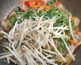 豚肉たっぷり！梅香る具だくさん炒め作り方7写真