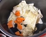 水餃子を使ったコンソメスープ作り方1写真