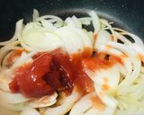 豚こまぎれ肉●トマト缶炒めのオムレツ作り方1写真