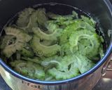 ほんのり苦み♡シャキシャキ食感◎ゴーヤの甘酢漬け作り方3写真