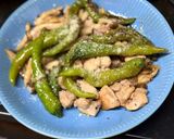 鶏肉と万願寺とうがらしのオイスターソース炒め作り方3写真
