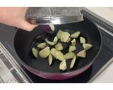 豚肉となすのバター醤油炒め★動画あり★作り方5写真