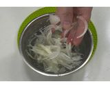 鶏肉と蓮根の塩キャベツサラダ★動画あり★作り方2写真