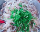 ＊牛肉と新玉葱と大根のすき焼きサラダ＊作り方4写真