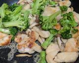 鶏肉とブロッコリーのマヨネーズ炒め作り方6写真