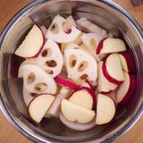 さつまいもと蓮根の塩バターレモン😋🍋作り方1写真