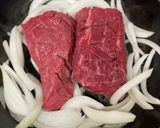 ローストビーフ　炒め玉ねぎソース作り方1写真