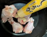 すき焼きのもとで手羽中を炊く作り方1写真