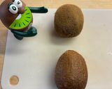 裏技！？毛羽立キウイ🥝でまな板を汚さない作り方4写真