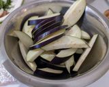 我が家伝統!香る茄子の味噌炒め作り方1写真