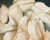 鶏胸肉の塩昆布炒め作り方2写真