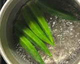 ピリ辛そぼろと長芋オクラのぶっかけ麺。作り方1写真