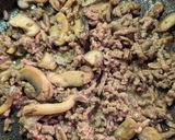 簡単★挽肉と茸の焼きうどん作り方3写真