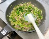 三つ葉と粗挽きひき肉のエスニック炒め作り方5写真