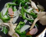 和風ドレッシングとめんつゆの炒めパスタ作り方3写真