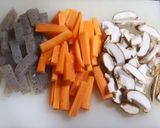 にんじんと椎茸とこんにゃくの味噌きんぴら作り方1写真