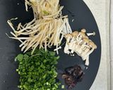 ニラひき肉丼　温玉つき作り方1写真