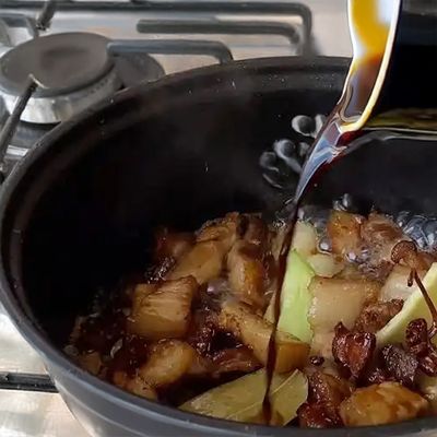 台湾滷肉飯｜氷砂糖と香辛料で作るルーローハン：工程6