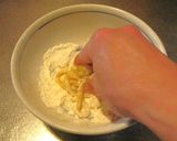 釜玉うどんと小麦粉で作った麺で釜玉うどん作り方6写真